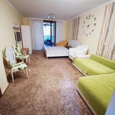 Next To The Sea Bŭnzarito